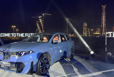 سيارة BMW iX3