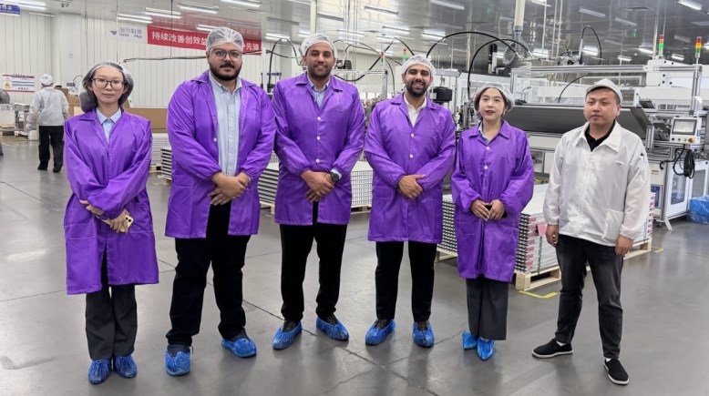 وفد زار وفد جيت سولار يزور منشآت شركة Solar N Plus الصينية