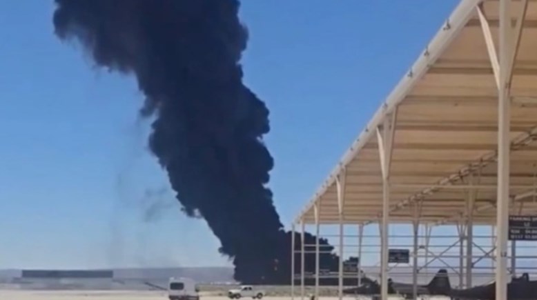 تحطم قاذفة قنابل أمريكية في كاليفورنيا 