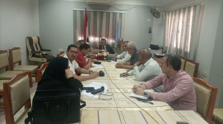 خلال الاجتماع برؤساء اللجان 