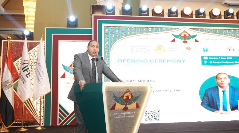 رئيس الهيئة العامة للرقابة المالية، إسلام عزام