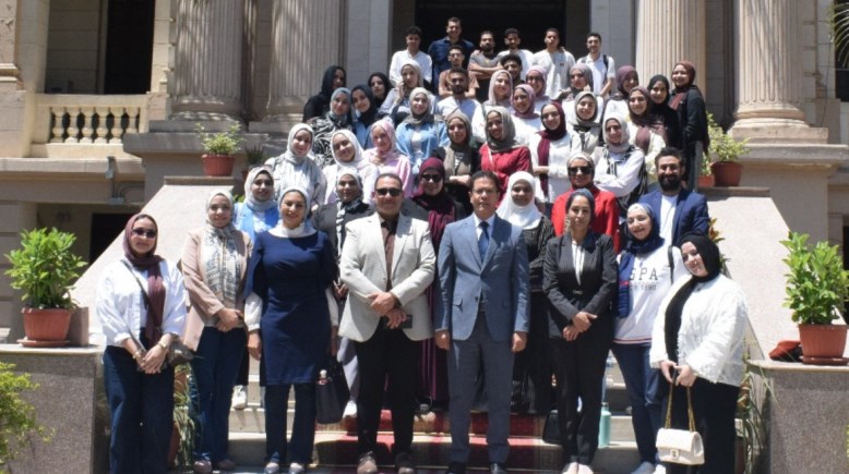 طلاب فنون تطبيقية بنها 
