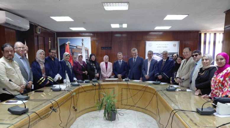 كلية الطب بجامعة بنها 