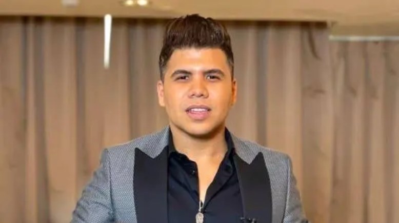 المطرب الشعبي عمر كمال