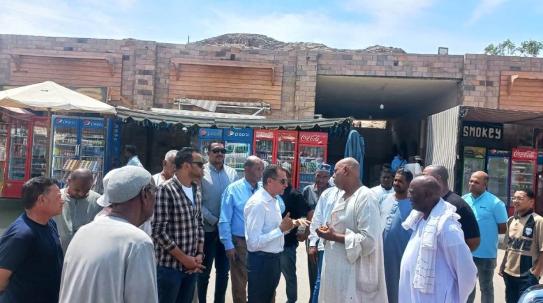 محافظة أسوان من داخل بازارات معبد فيلة