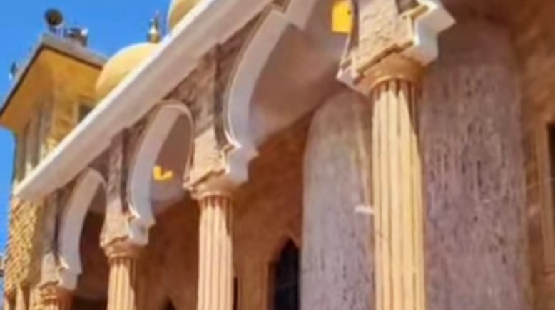 لقطة من المسجد