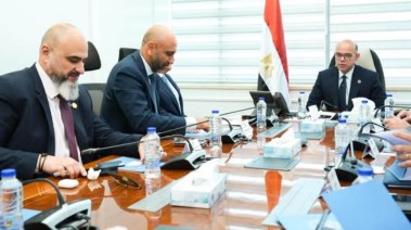 لقاء وزير الاستثمار والتجارة الخارجية، مع قيادات شركة “دي بي ورلد”