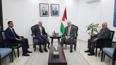  سفير مصر في رام الله السفير ايهاب سليمان ب