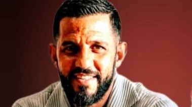 آدم وطني