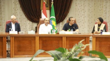  5 قرارات عاجلة لوزير الصحة في المنيا