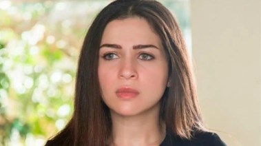 الفنانة مي عز الدين 