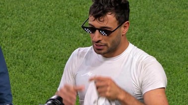 اللاعب الإيراني شجاع خليل زادة