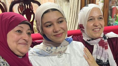 أسرة بسنت الحاصلة على المركز الأول في الشهادة الإعدادية بالقليوبية 