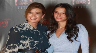 منال سلامة وأميرة أديب