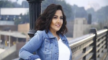 الفنانة مي كساب 
