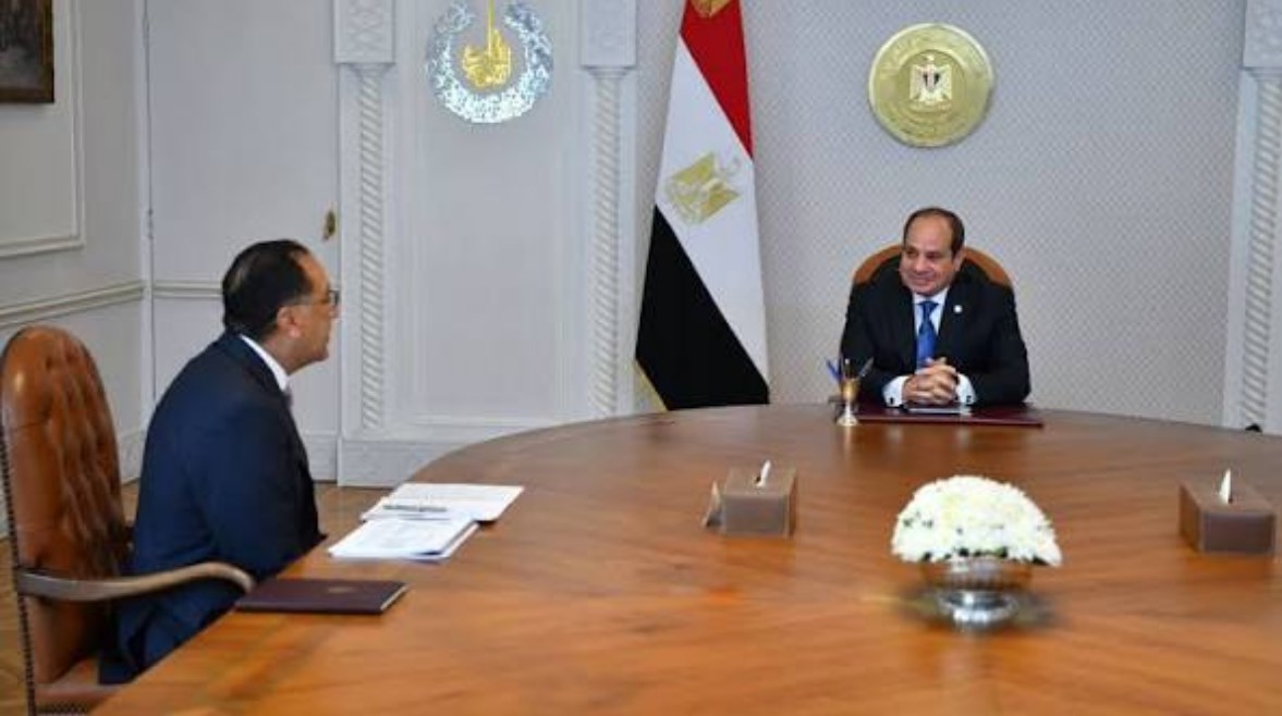 الرئيس السيسي ورئيس الوزراء مصطفى مدبولي