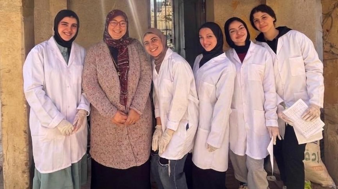 فريق مشروع تخرج بكلية زراعة القاهرة