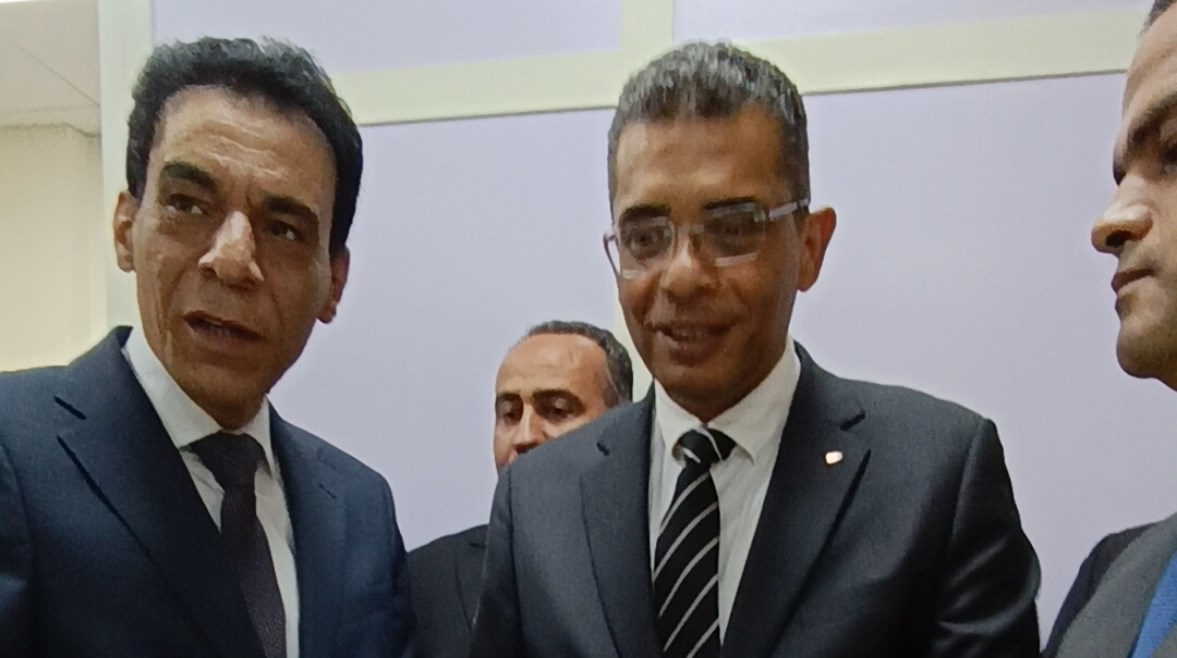 محافظ البحر الأحمر ومساعد وزير الخارجية للشئون القنصلية 
