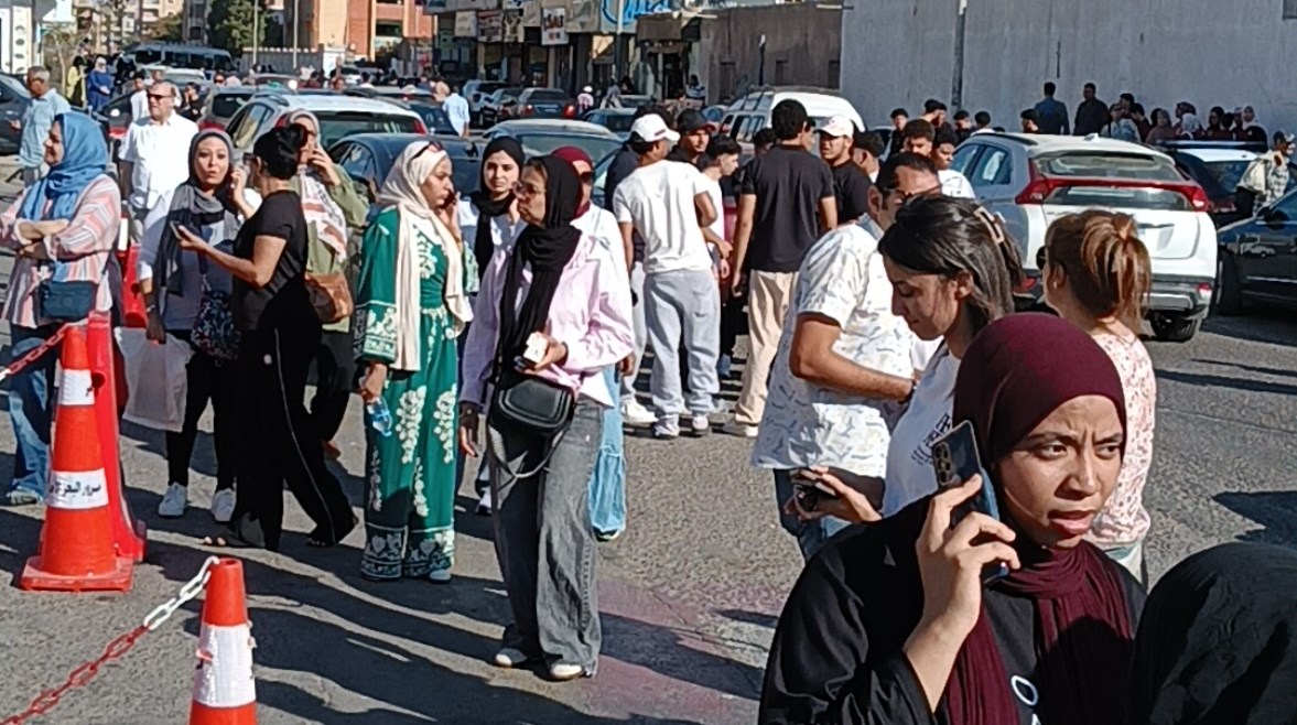 جانب من خروج الطلاب 