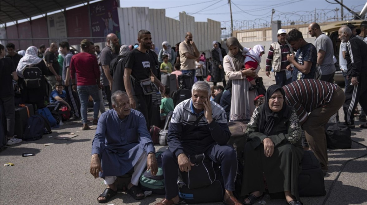نزوح الفلسطينيين من مناطق الحرب