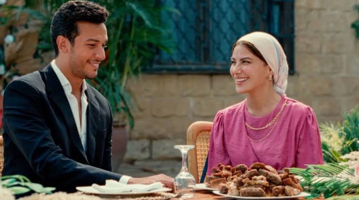 طارق وإلهام في مسلسل ورد على فل وياسمين