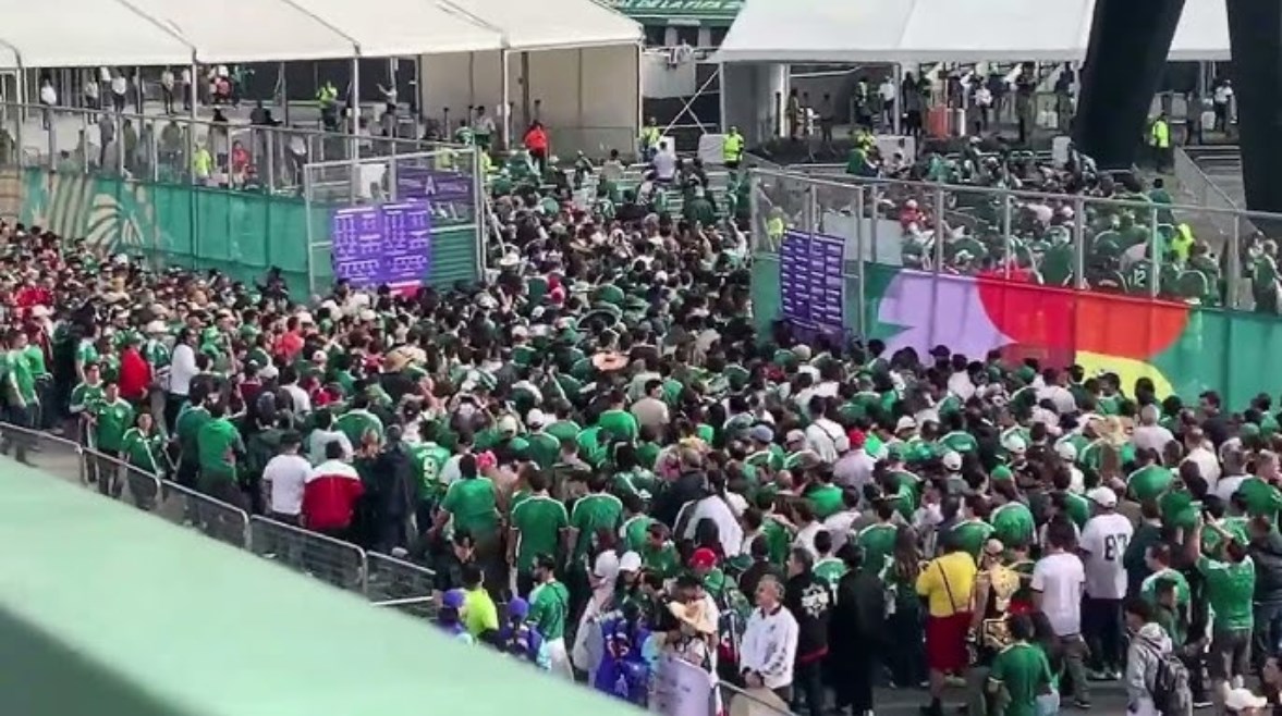 مشجعين