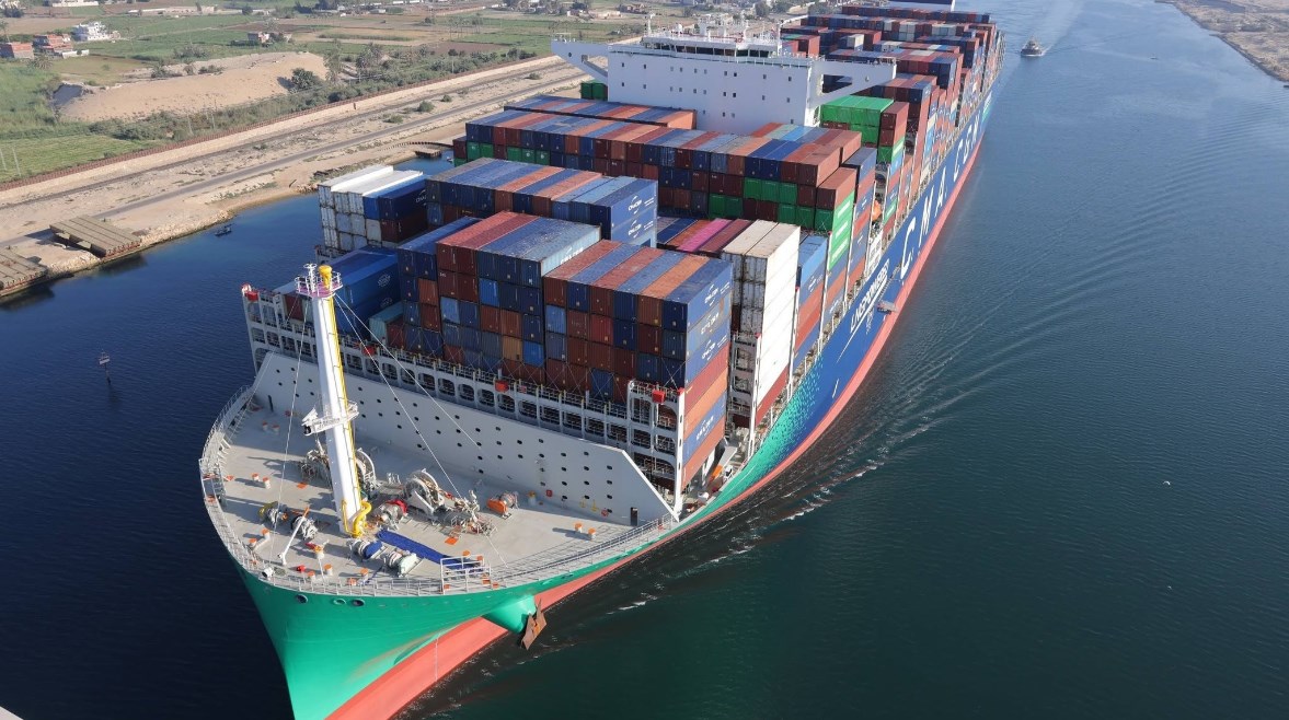 سفينة الحاويات العملاقة CMA CGM VENDOME