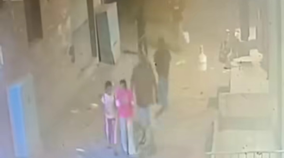 ماس كهربائي بكابينة كهرباء بشبرا الخيمة 