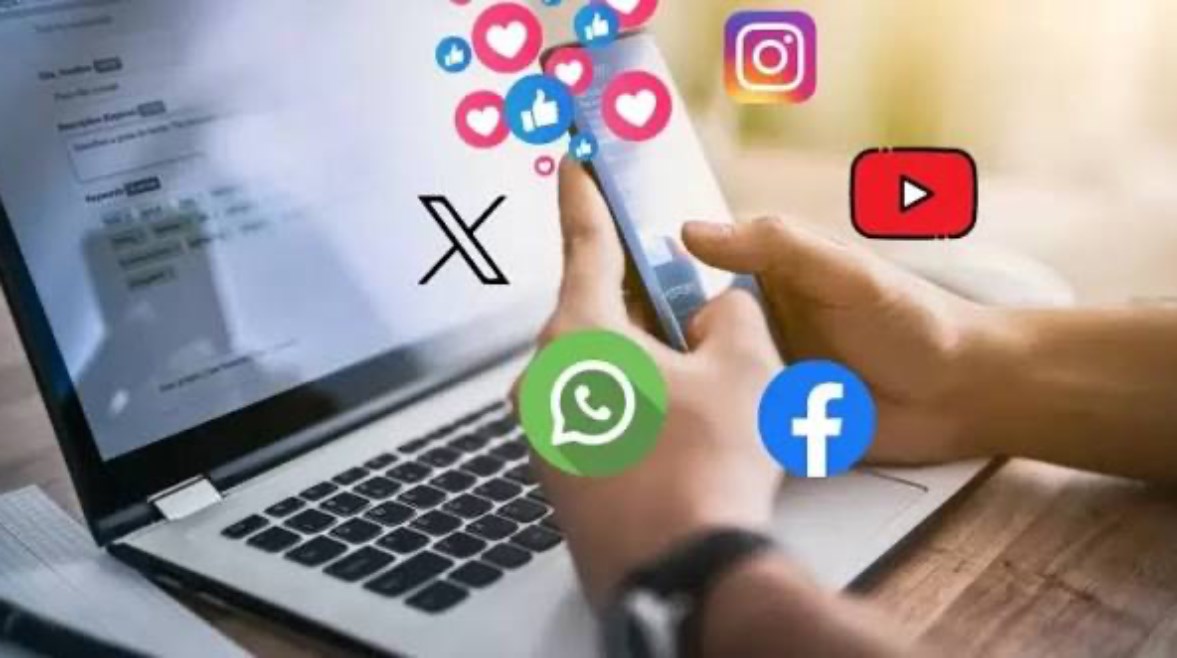 ترويج شائعات عبر مواقع التواصل - تعبيرية
