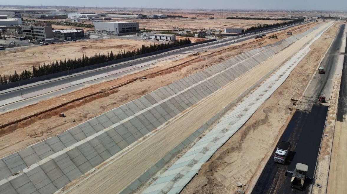 سكة حديد مدينة العاشر من رمضان