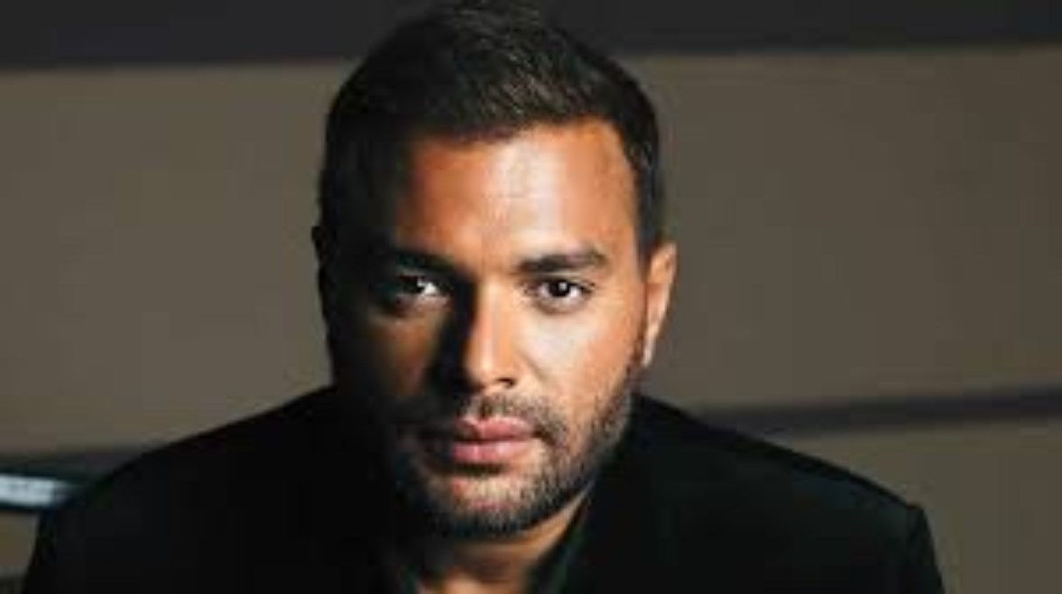 المطرب رامي صبري