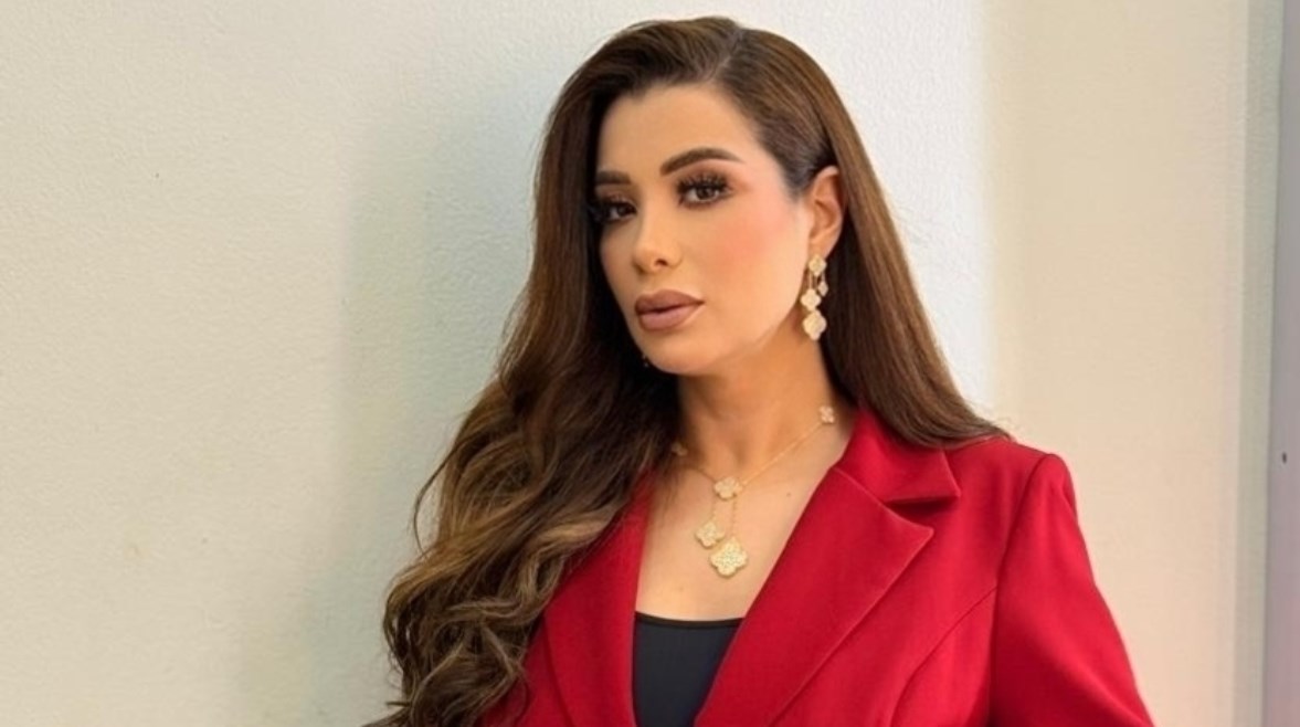 المذيعة مروة صبري 