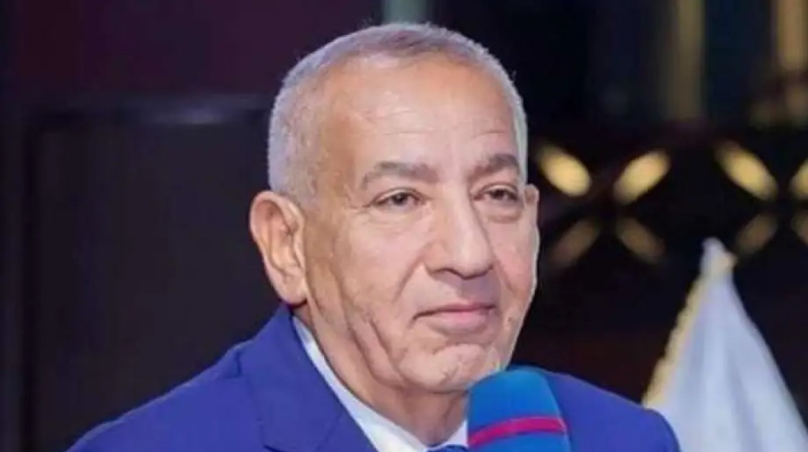 كامل أبو علي