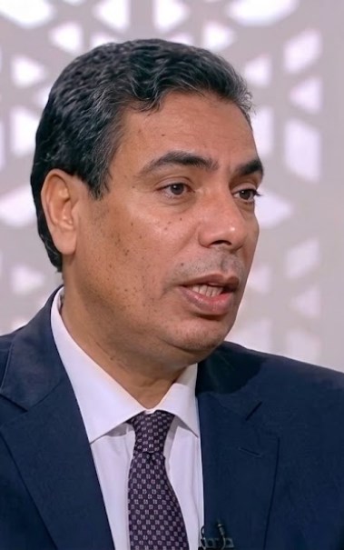 الدكتور عادل عبد الغفار