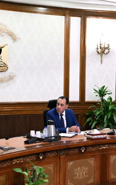 لقاء رئيس الوزراء ووزير الإعلام