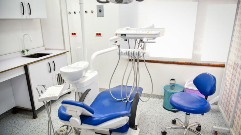 تعبيرية عن خدمات طب الأسنان 
