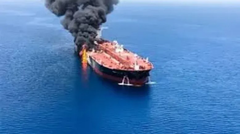 استهداف ناقلة نفط،  أرشيفية 