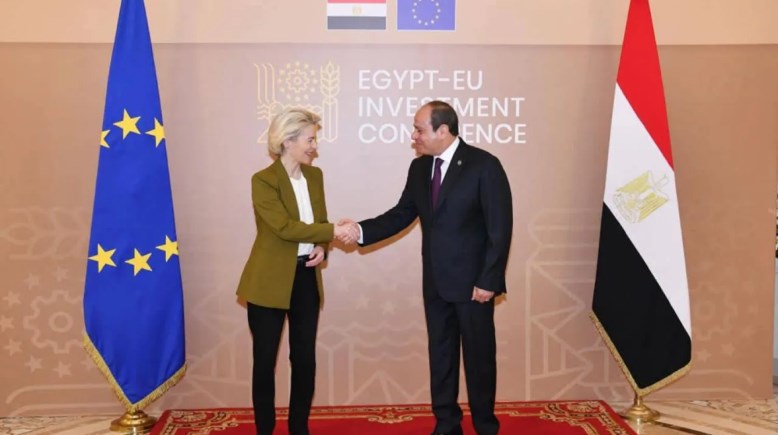 الرئيس عبد الفتاح السيسي في أثناء لقاء رئيس المفوضية الأوروبية 