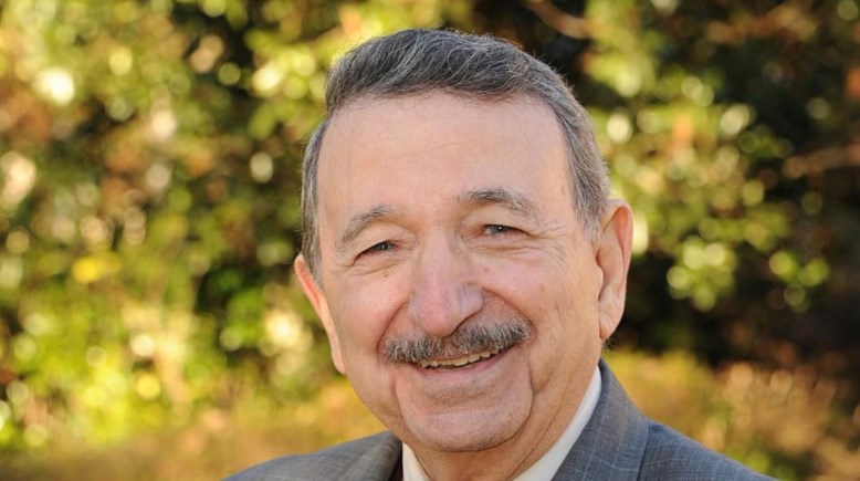 الدكتور مصطفى السيد