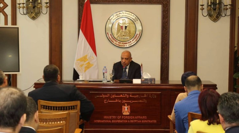 محمود عصمت، وزير الكهرباء والطاقة المتجددة