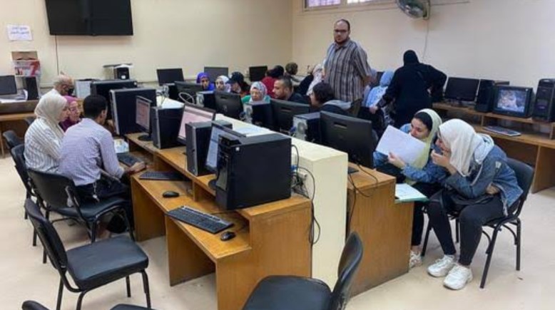 كليات علمي رياضة المتاحة