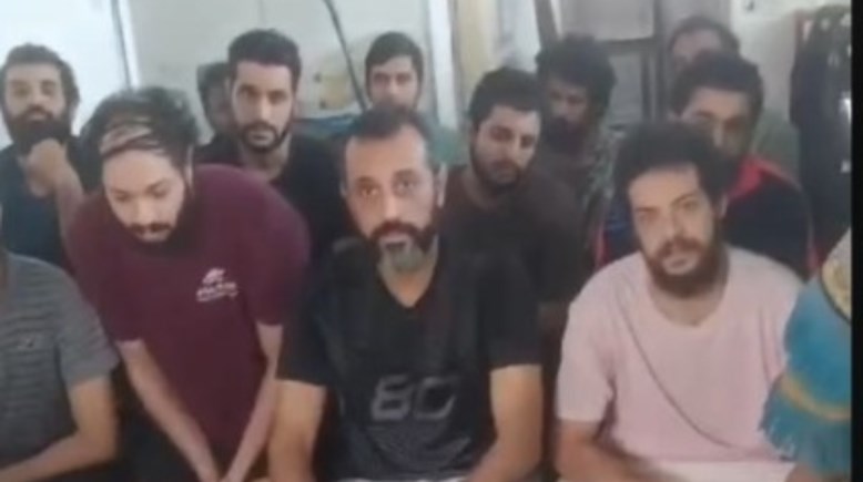 المحتجزون على السفينة