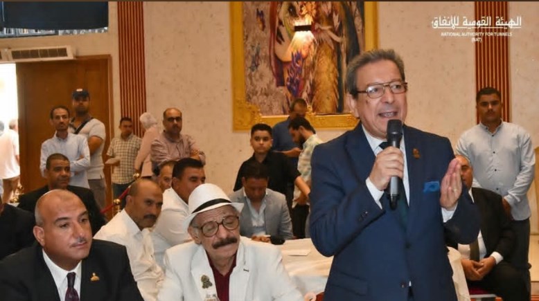 المهندس محمد صلاح منصور وجانب من الأجتماع
