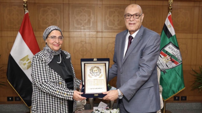 المستشار عبد الناصر أبو العزم والدكتورة أمل لطفي
