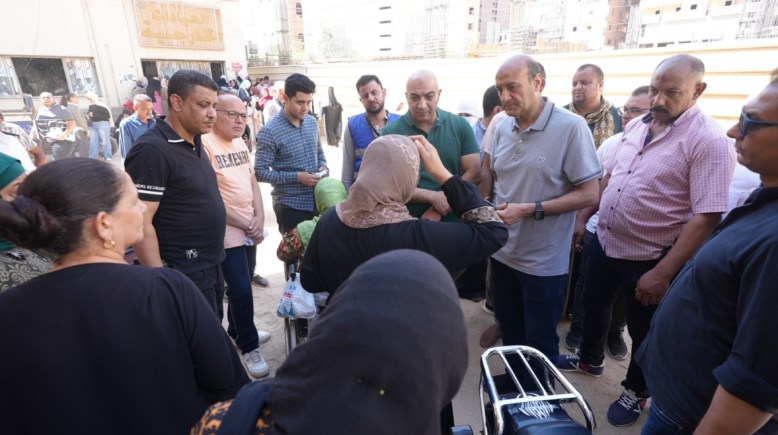 لقطة من جولة المحافظ 