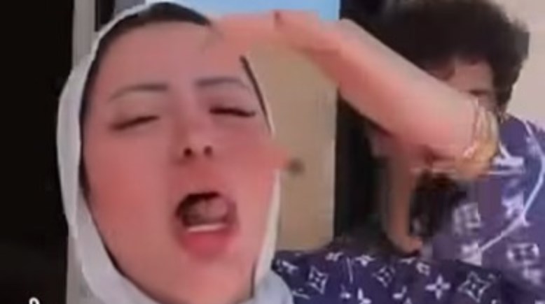 بلوجر تدعي نجاح ابنها في الثانوية العامة قبل اعتماد النتيجة