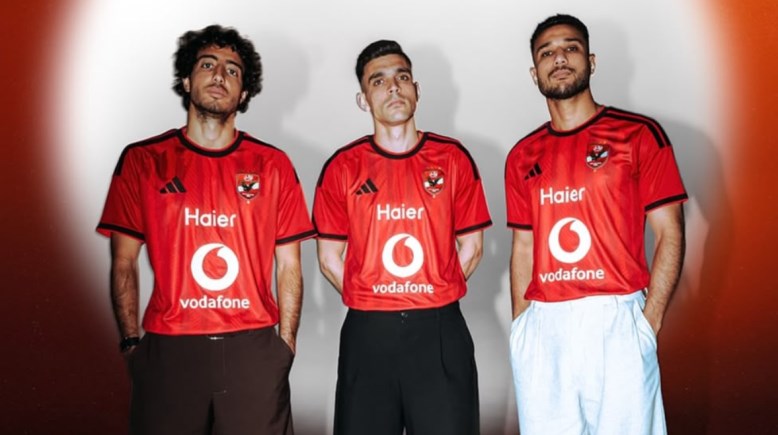 لاعبي الأهلي