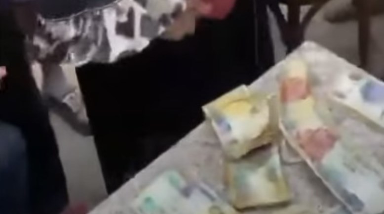 العثور على 100 ألف جنيه "جهاز عروسة"