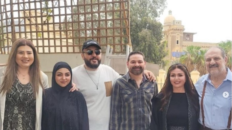 فريق عمل فيلم الحافي 