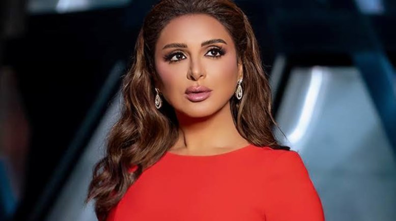 الفنانة أنغام